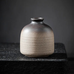 Mini Japanese Ceramic Vase for Home Decoration