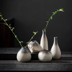 Mini Japanese Ceramic Vase for Home Decoration