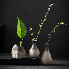 Mini Japanese Ceramic Vase for Home Decoration